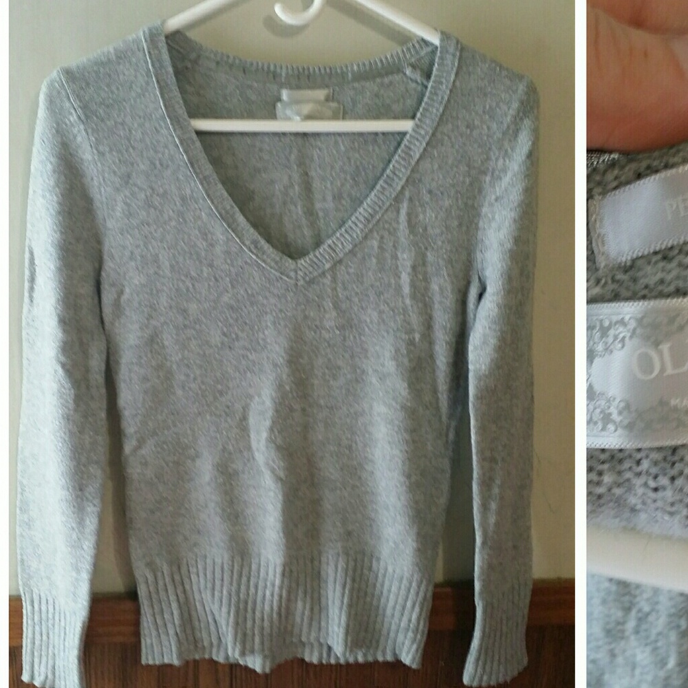 Old navy longsleeve
